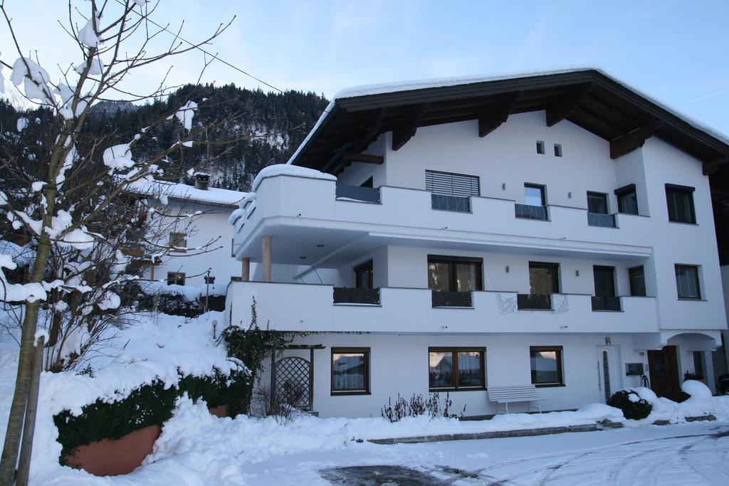 Ferienwohnung Kreidl Schlitters Exterior photo