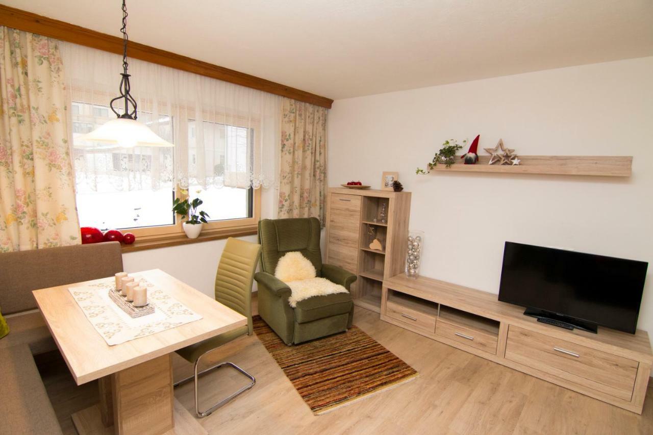 Ferienwohnung Kreidl Schlitters Exterior photo