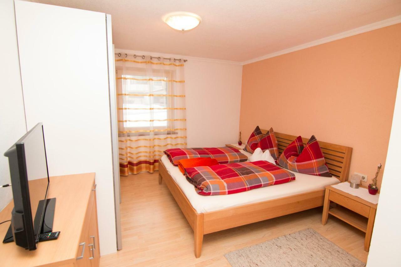 Ferienwohnung Kreidl Schlitters Exterior photo